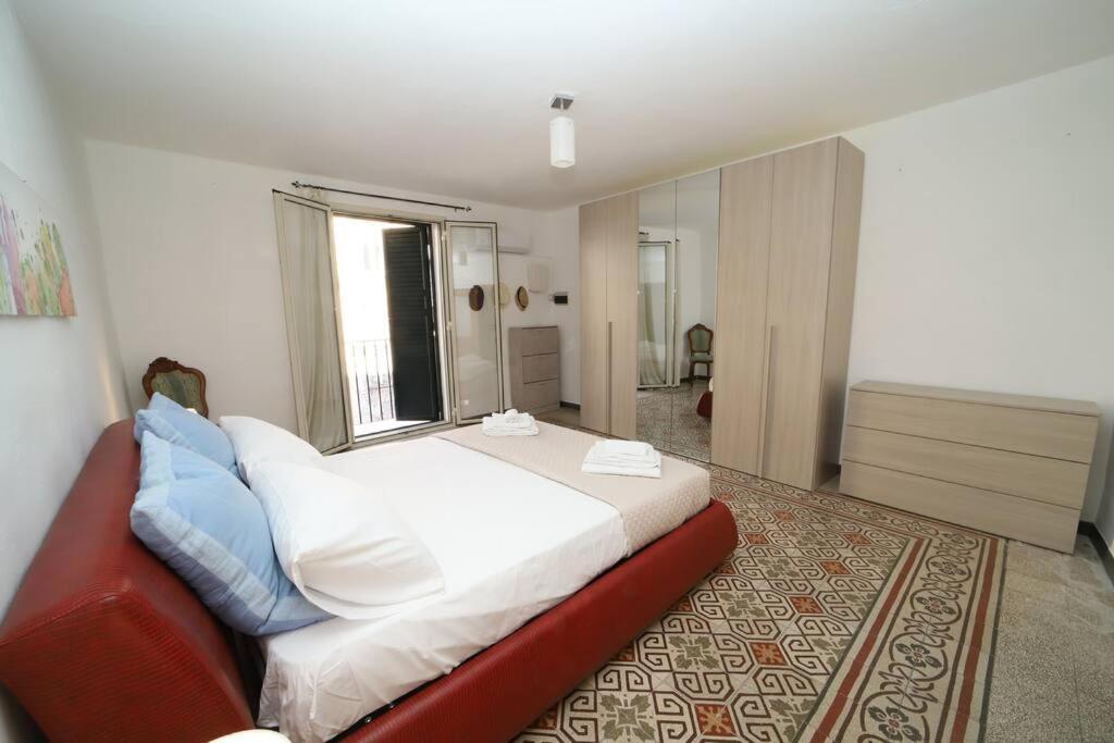 Appartamento Colonna House Casa Tra La Zisa E La Cattedrale Palermo Esterno foto