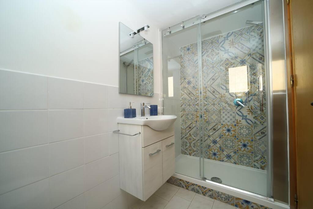 Appartamento Colonna House Casa Tra La Zisa E La Cattedrale Palermo Esterno foto