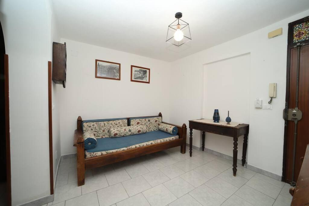 Appartamento Colonna House Casa Tra La Zisa E La Cattedrale Palermo Esterno foto
