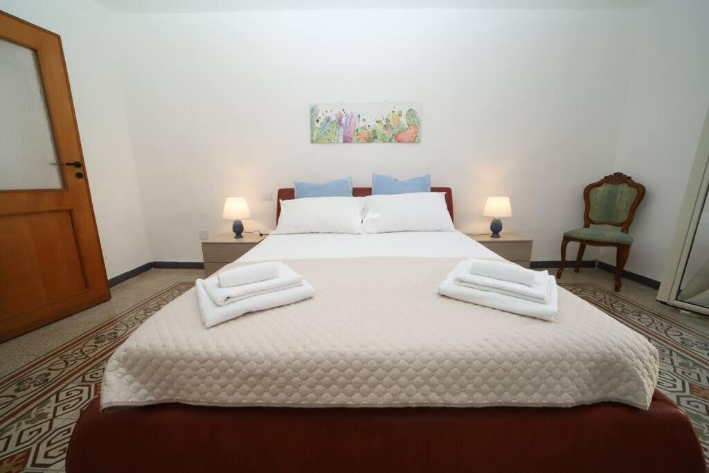 Appartamento Colonna House Casa Tra La Zisa E La Cattedrale Palermo Esterno foto