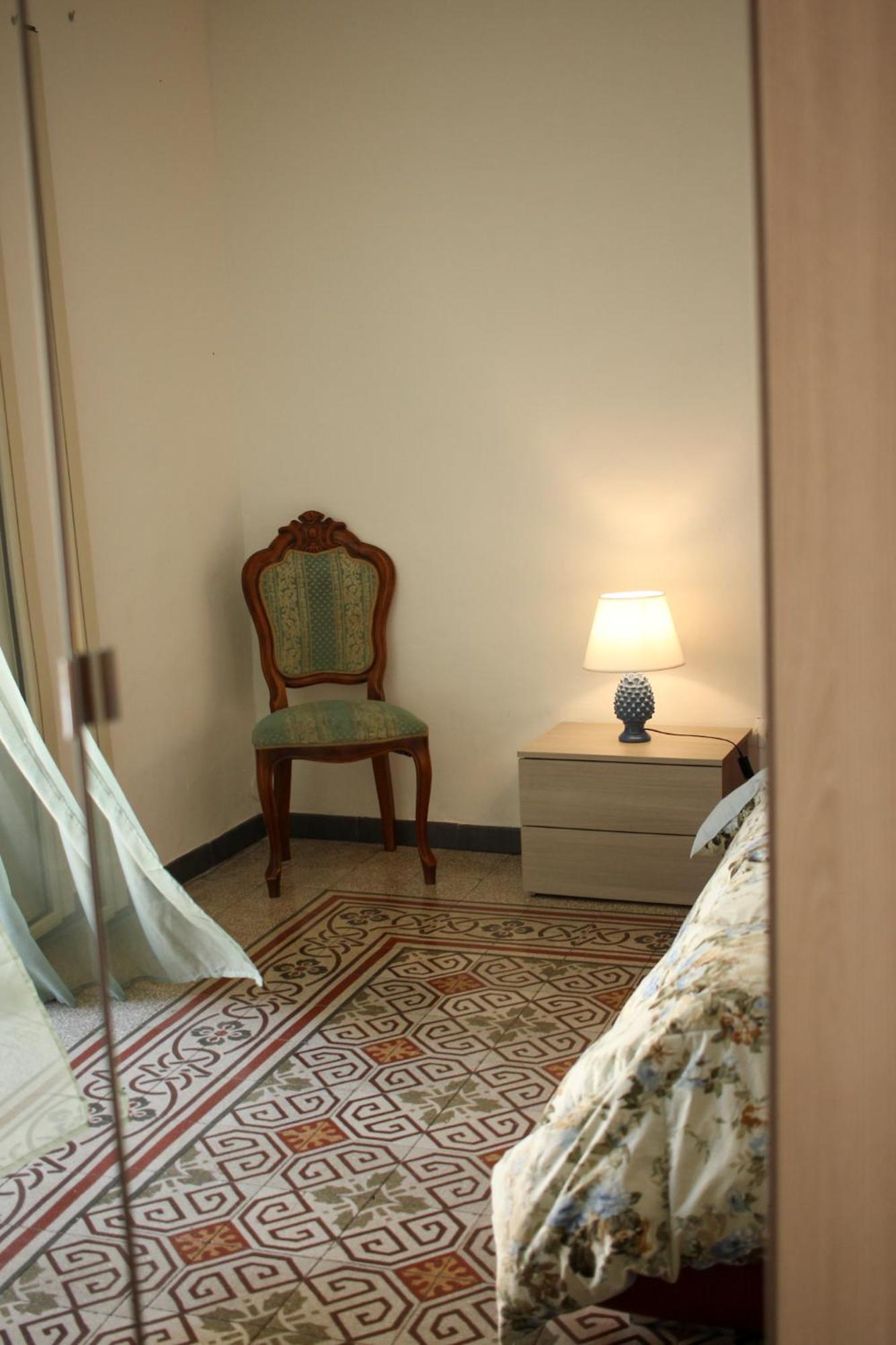 Appartamento Colonna House Casa Tra La Zisa E La Cattedrale Palermo Esterno foto